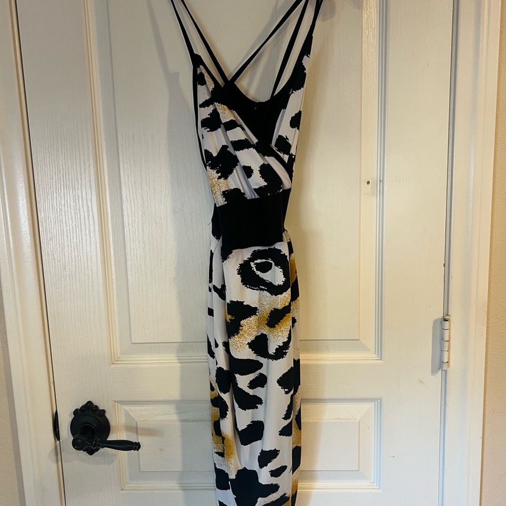 bebe Black and White Abstract Mini Dress